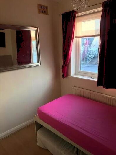 1 Bedroom House To Rent In Copthorne Avenue, London, IG6