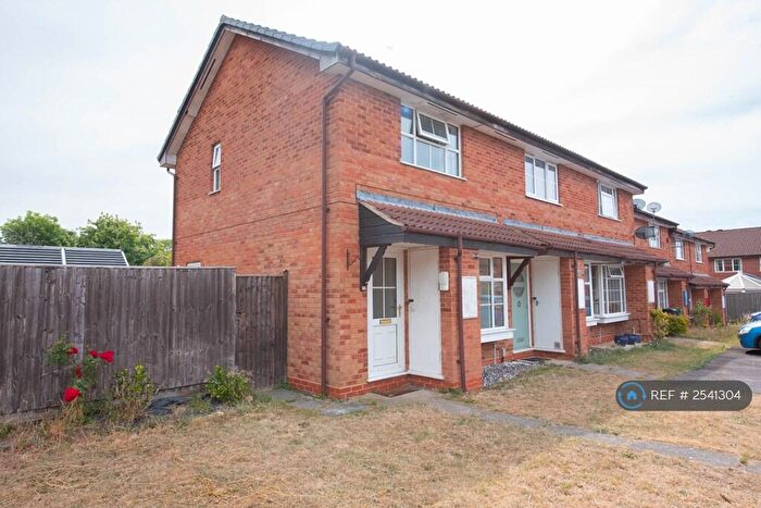 2 Bedroom Semi-Detached House To Rent In Hadland Road, Abingdon, OX14