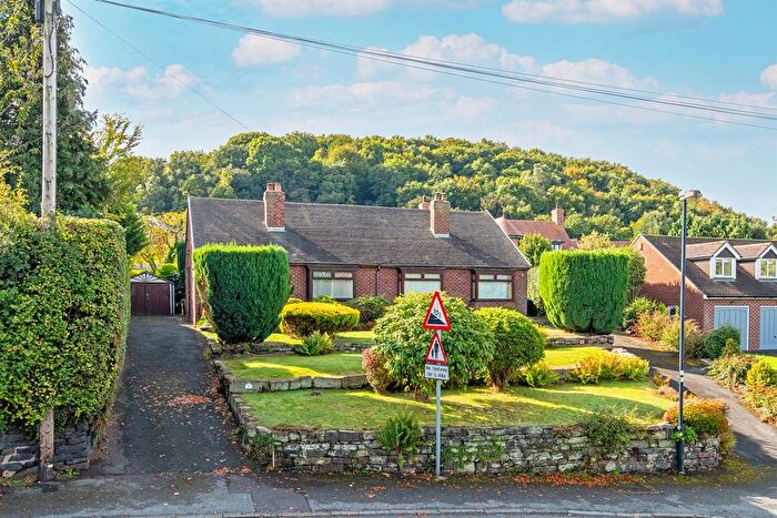 2 Bedroom Semi-Detached Bungalow For Sale In Howey Lane, Frodsham, WA6