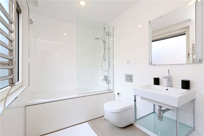 1 Bedroom Flat To Rent In Weymouth Street, Marylebone, London, W1W