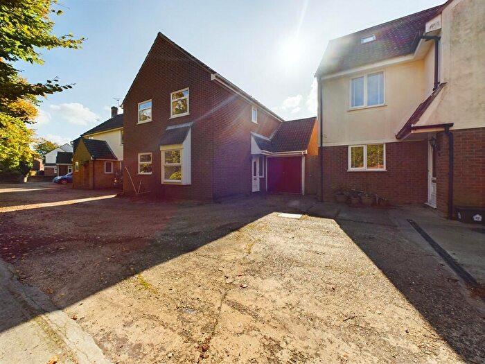 4 Bedroom Detached House To Rent In Bailey Dale, Stanway, CO3