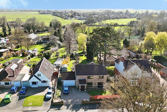 4 Bedroom Detached House For Sale In Main Road, Hackleton, Northampton, NN7