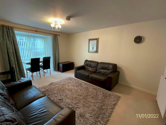 3 Bedroom Flat To Rent In Bannermill Place, Third Floor Right, Aberdeen, AB24