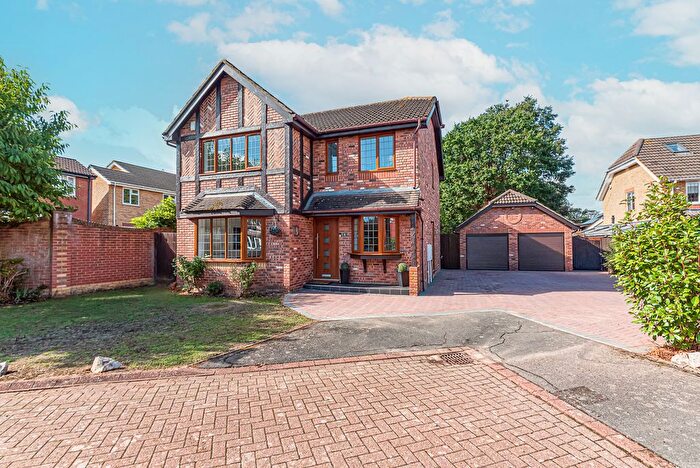 4 Bedroom Detached House For Sale In Aldridge Park, Winkfield Row, RG42