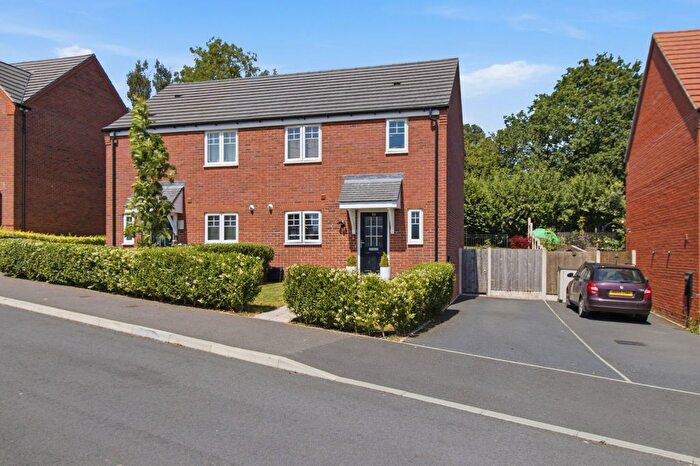 2 Bedroom Semi-detached House For Sale In Malvern Oaks Close, Cradley, WR13