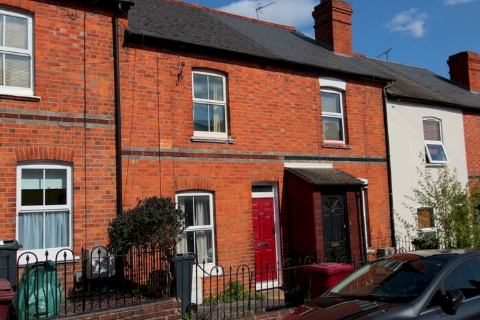 3 Bedroom Terraced House To Rent In Collis Street, Reading, RG2