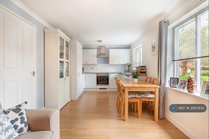 1 Bedroom Flat To Rent In Meredith Court, Bristol, BS1