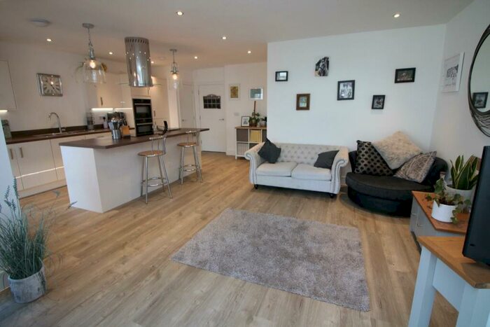 4 Bedroom Detached House For Sale In Mayors Road, Claverham, BS49