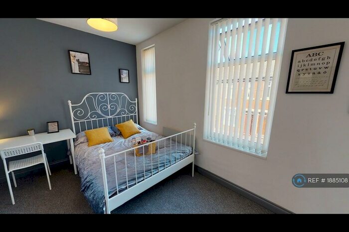 4 Bedroom Terraced House To Rent In Blandford Road, Salford, M6