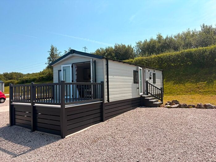 2 Bedroom Mobile/park Home For Sale In Capernwray, Carnforth, LA6
