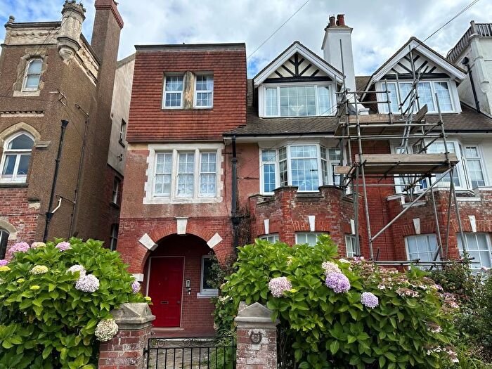 3 Bedroom Flat For Sale In Dorset Road South, Bexhill-On-Sea, East Sussex, TN40