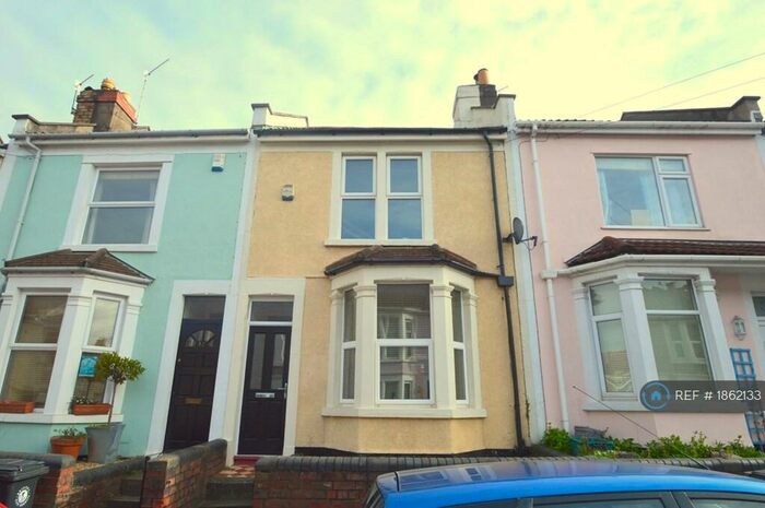3 Bedroom Terraced House To Rent In Friezewood Road, Bristol, BS3