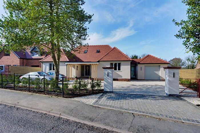 4 Bedroom Detached House For Sale In Station Road, Scholar Green, ST7