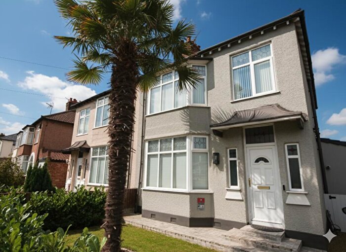 3 Bedroom Semi-Detached House For Sale In Woodsorrel Road, L15