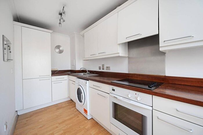 1 Bedroom Flat To Rent In Kingsland Road, Haggerston, London, E8