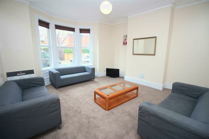 6 Bedroom Terraced House To Rent In Queens Terrace, Jesmond, Newcastle Upon Tyne, NE2