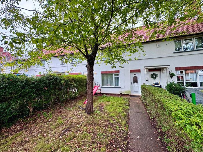 2 Bedroom House To Rent In Romilay Close, Beeston, NG7