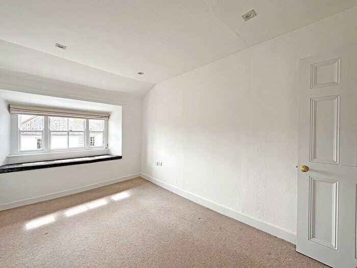 1 Bedroom Flat For Sale In Lemon Street, Truro, Cornwall, TR1