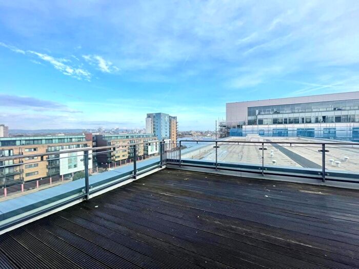 2 Bedroom Apartment To Rent In Caldey Island House, Prospect Place, Cardiff, CF11