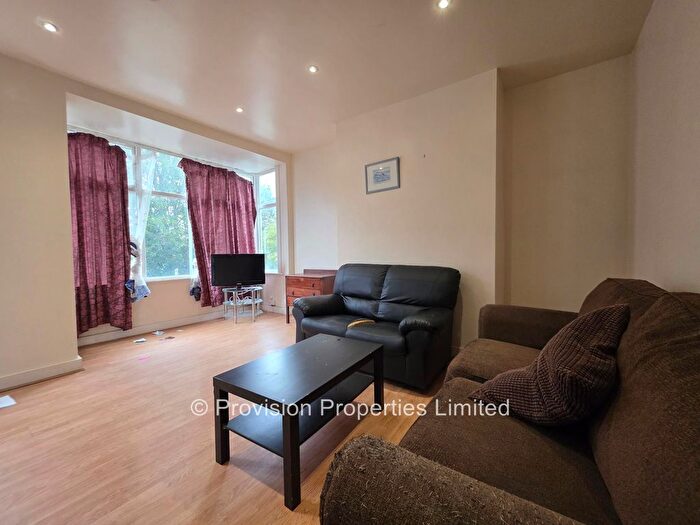 3 Bedroom Terraced House To Rent In Graham Grove, Burley, Leeds, LS4