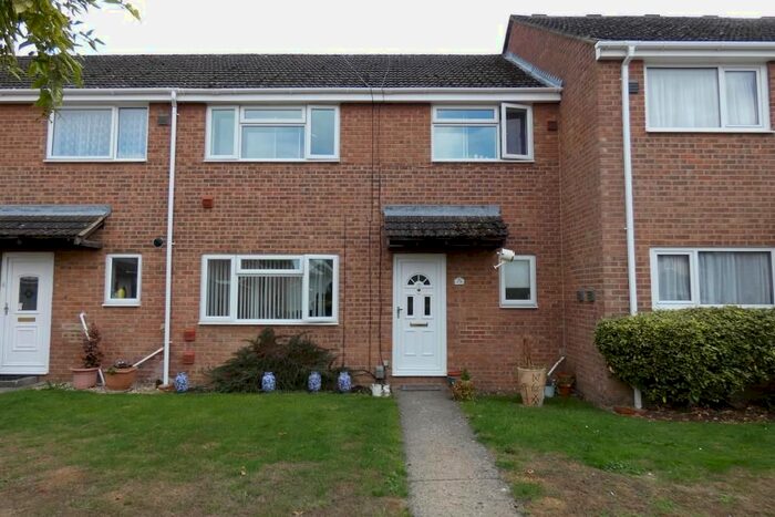 3 Bedroom Terraced House To Rent In Queens Road, Carterton, Oxon, OX18