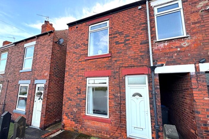 2 Bedroom House To Rent In Lockoford Lane, Chesterfield, S41