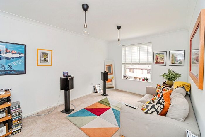 1 Bedroom Flat For Sale In Clifton Road, Southampton, Hampshire, SO15