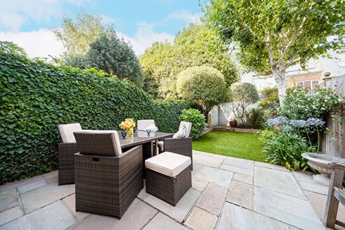 4 Bedroom Terraced House For Sale In Cranbury Road, London, SW6