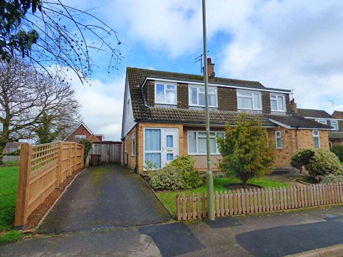 3 Bedroom Semi Detached House For Sale In Abingdon, Oxfordshire, OX14