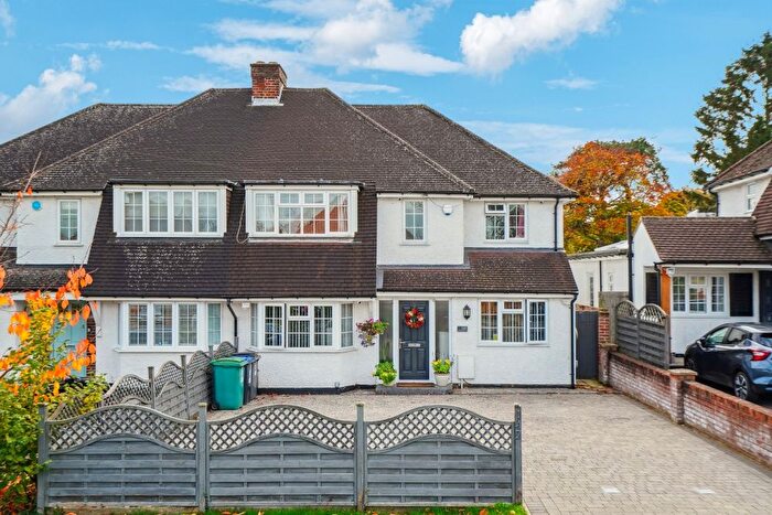 5 Bedroom Semi Detached House For Sale In Ashford Road, Iver, SL0