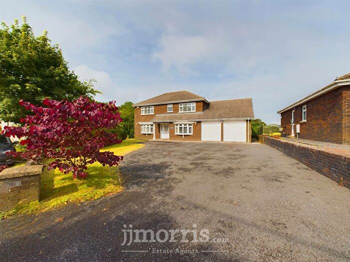 4 Bedroom Detached House For Sale In Llangoedmor, Cardigan, SA43