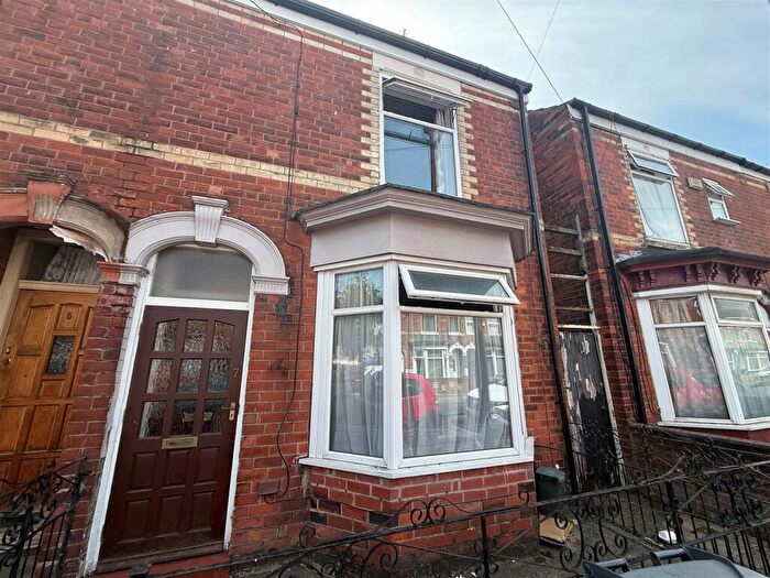 3 Bedroom End Of Terrace House For Sale In Sidmouth Street, Hull, HU5