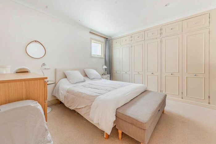 2 Bedroom Flat For Sale In Astwood Mews, South Kensington, London, SW7