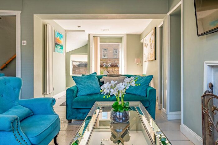 4 Bedroom Terraced House For Sale In St. Georges Place, Bath, BA1