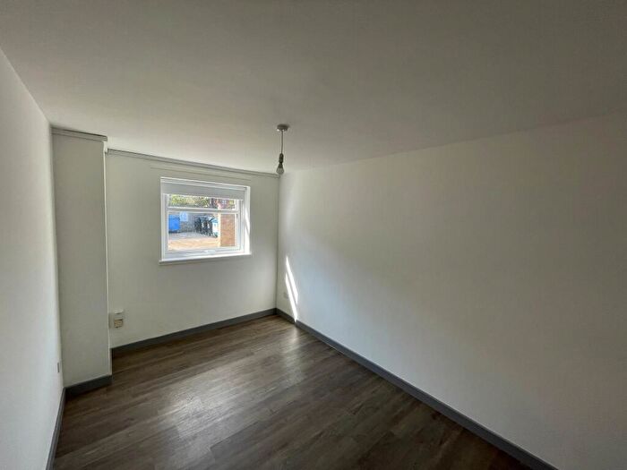 Apartment To Rent In Pearson Square, IP3