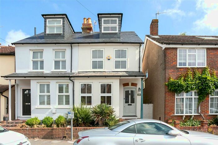 3 Bedroom Semi-Detached House To Rent In Horsecroft Road, Hemel Hempstead, HP1