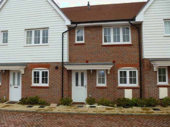 2 Bedroom House To Rent In Renfields, Haywards Heath, RH16