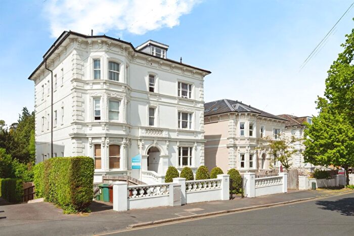 1 Bedroom Flat For Sale In Upper Grosvenor Road, Tunbridge Wells, TN1