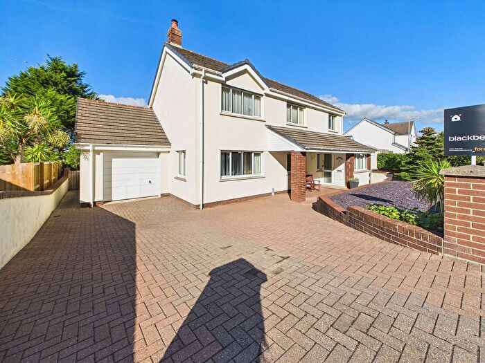 4 Bedroom Detached House For Sale In St. Patricks Hill, Llanreath, SA72
