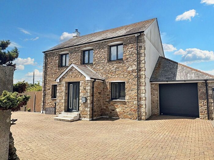 4 Bedroom Detached House For Sale In Gummows Shop, Newquay, TR8