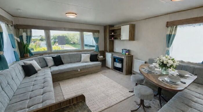 3 Bedroom Park Home For Sale In Stowford Farm Meadows, EX34