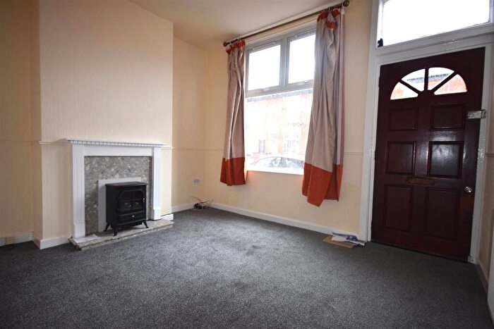 2 Bedroom House To Rent In Ladysmith Street, Shaw Heath, Stockport, SK3