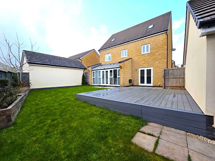 5 Bedroom Detached House For Sale In Albion Crescent, Corsham, SN13