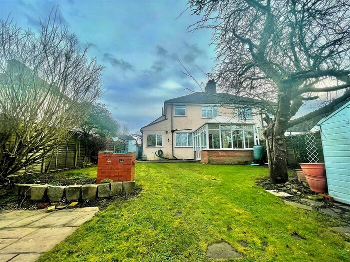 4 Bedroom Semi-Detached House To Rent In Riverside Road, Watford, WD19