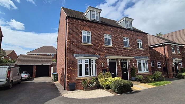 3 Bedroom Semi-detached House For Sale In Ash Mews, Bishops Itchington, CV47