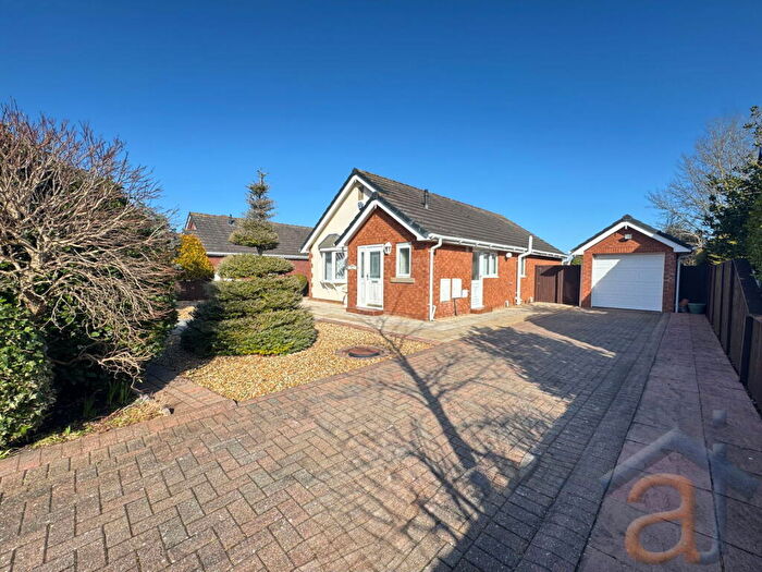 2 Bedroom Detached Bungalow For Sale In Knob Hall Gardens, PR9