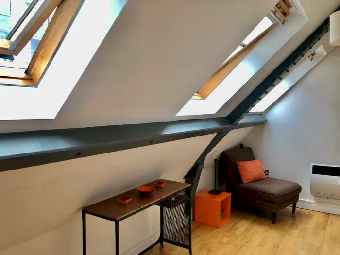 2 Bedroom Apartment To Rent In Langley Building, M1