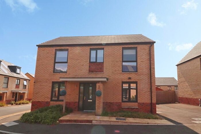 4 Bedroom Detached House For Sale In Tai Cae'r Castell, Rumney, Cardiff, CF3