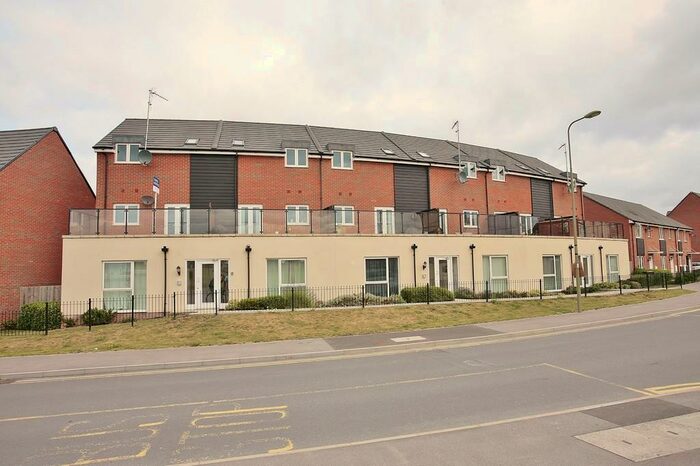 2 Bedroom Apartment To Rent In Elm Park, Didcot, OX11