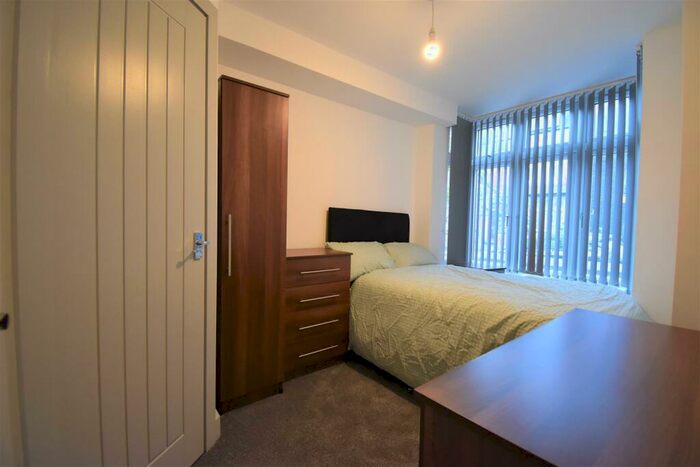 6 Bedroom Terraced House To Rent In Tiverton Road Birmingham, B29